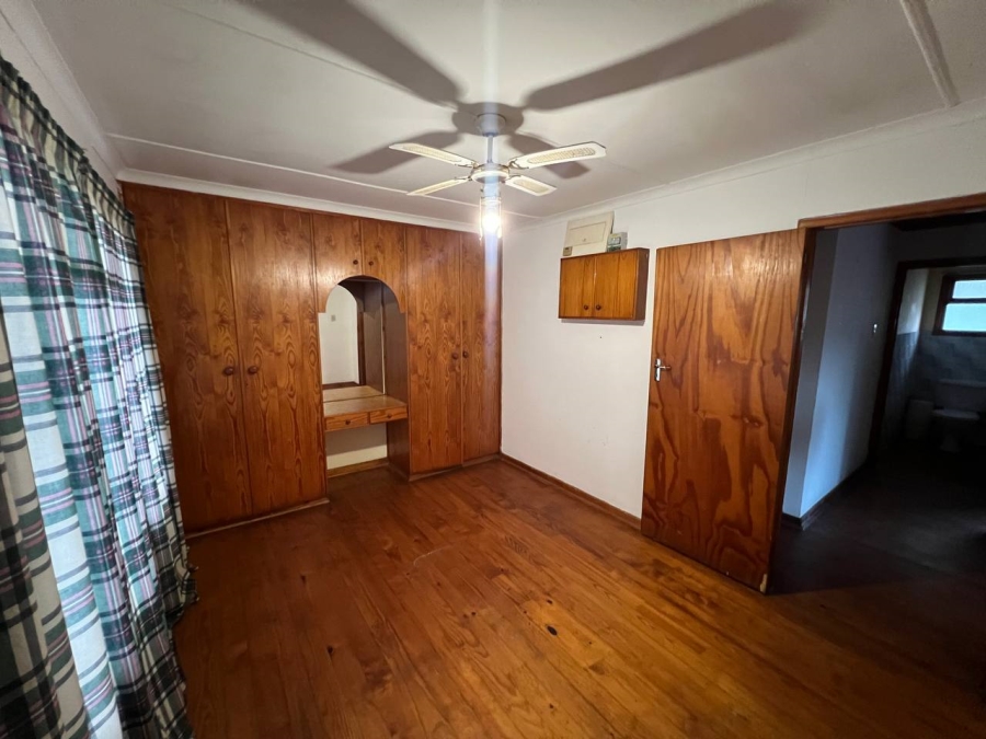 5 Bedroom Property for Sale in Bergsig Western Cape
